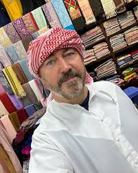 Preparing to go ride a camel 🐪 in the desert 🏜 #dubai # what do you guys  think of my new attire?