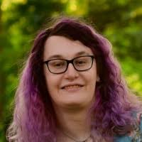 Amelia Simms's Instagram, Twitter & Facebook