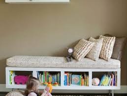 Le Banc De Rangement Un Meuble Fonctionnel Qui Personnalise Le Decor Archzine Fr Banc De Rangement Rangement Enfant Rangement