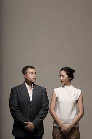 Get inspirasi foto prewed di pantai gif. Classy And Timeless Pre Wedding Studio Session 014 Foto Perkawinan Gambar Perkawinan Foto Tunangan
