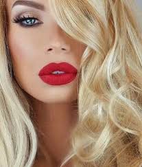 This Bright Red Lip Looks So Good With Her Blonde Hair Red Lipstick Makeup Blonde Hair Red Lips Red Lipstick Makeup Blonde