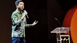 William tanuwjiaya lahir pada tanggal 11 november 1981 di pematang siantar, sumatera utara. Biografi William Tanuwijaya Kisah Sukses Ceo Tokopedia Posbagus