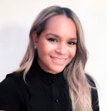 Leslie Belen's Instagram, Twitter & Facebook