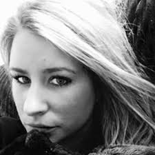 Charlotte McKenzie-Orr (@mckenziegirl86)