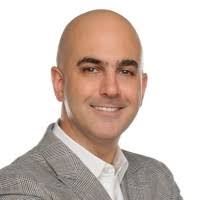 300+ perfiles de «Adrián Salgado»