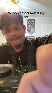 Front row at a set be like...