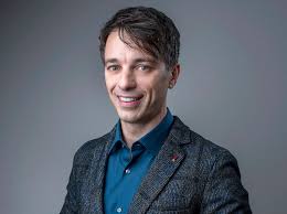 Sturm der liebe abschied löst er bald alexander milz als. Sturm Der Liebe So Tickt Lorenzo Patane Privat Liebenswert Magazin