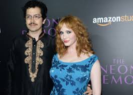 Résultat de recherche d'images pour "christina hendricks husband"