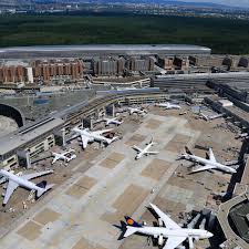 Das terminal 1 am flughafen frankfurt ist das ältere und auch etwas größere terminals. Flughafen Frankfurt Am Main Anfahrt Parken Ankunft Und Abflug Extratipp