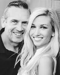 Allison Queen's Instagram, Twitter & Facebook