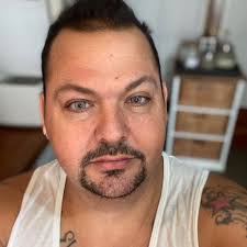 Luis Sebastian's Instagram, Twitter & Facebook