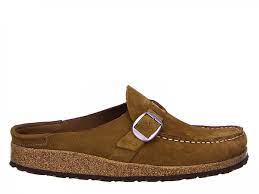 Step into comfort and style with the iconic slide from birkenstock. Birkenstock Pantoletten Buckley Braun Elbandi
