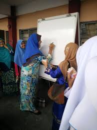 Mesyuarat bersama anggota skuad d` lela/pengerusi/rukun tetangga kawasan pekan padang serai. Pibg Smk Dato Lela Pahlawan Hari Guru 2016