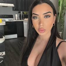 therealmaltesedoll) • Instagram photos and videos