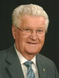 Edward Muszynski's Instagram, Twitter & Facebook