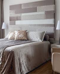 un appartement tres masculin a recife tete de lit moderne deco chambre a coucher decoration literie