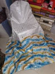 Pour plus de modèles de couture, n'hésitez pas à parcourir le site. 100 Idees De Jolie Bazin En 2021 Mode Africaine Mode Africaine Bazin Robe Africaine