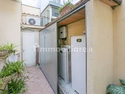 Palazzo - Edificio via 4 Novembre 37, Nettuno, Rif. 118281111 -  Immobiliare.it