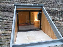 terrasse dans toiture photo de transformation de combles eurl id charpente loft conversion balcony mansard roof house exterior