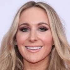 Jennifer Litz's Instagram, Twitter & Facebook