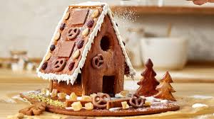 Lebkuchenhaus Aus Honiglebkuchen Rezept In 2020 Lebkuchenhaus Lebkuchen Alnatura