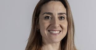 La Dra. Elena Carrillo obté l'acreditació prèvia per a accedir a la  categoria de catedràtica