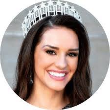 Danielle Soulier's Instagram, Twitter & Facebook