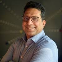 Aditya Pant's Instagram, Twitter & Facebook