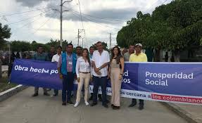 Prosperidad, del latín prosperitas, es el éxito en lo que se emprende, la buena suerte en lo que sucede o el curso favorable de las cosas. Prosperidad Social Entrega Obras De Infraestructura En Campo De Cruz Atlantico Por Mas De 4 730 Millones Lametronoticias Com