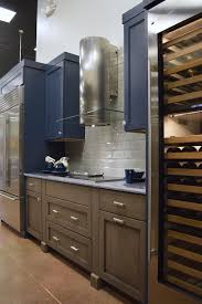 The experience of our dallas appliance repair company goes a long way towards a great fridge whether you want some kitchen appliances serviced or the washer & dryer repaired, you can rely on. Dallas Ft Worth Appliance Cabinetry Showroom Builder S Best Choice For Appliances Cabinets In Texas