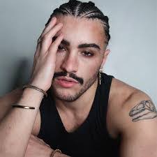 Alex Luis's Instagram, Twitter & Facebook