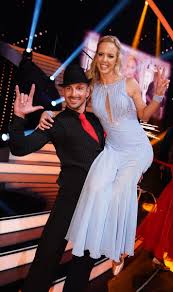 Als deutsche meister im standardtanz und europameister in der. Let S Dance 2019 So Tanzt Benjamin Piwko Als Gehorloser Kandidat