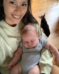 Happy rainy fall day friends! 🌧🍂🍁 today is a great day to snuggle some  babies!! And I just started with a new client supporting her during the  daytime (early afternoon to evening).