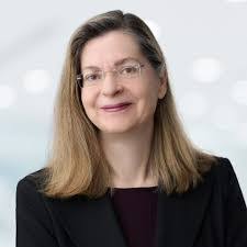 Elizabeth Kimber's Instagram, Twitter & Facebook