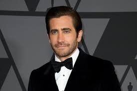 Gyllenhaal was born in los angeles, california, the son of director stephen gyllenhaal and. Rumor Jake Gyllenhaal Is Matt Reeves Choice For Batman