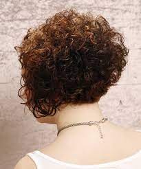 Short Curly Dark Auburn Brunette Hairstyle Short Curly Hairstyles For Women Curly Hair Styles Curly Hair Styles Naturally