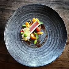 Cocok untuk menu mpasi junior. Seared Rare Tuna Peas Carrot Puree Sake Ponzu Dressing Bild Av Theodorussetyo Cookniche