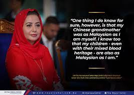 Aug 14, 2019 · in raja zarith sofiah married the tunku mahkota (crown prince) of johor, tunku ibrahim ismail, and the couple have six children. Raja Zarith Pays Homage To Maternal Chinese Grandmother In Facebook Post The Star