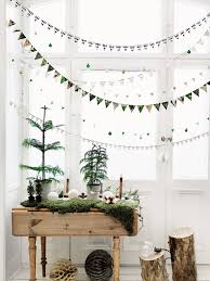 Add colour and pattern to your festive decorating scheme with this fabulous christmas bunting. Simple Christmas Decorations For Your Windows Apartment Therapy