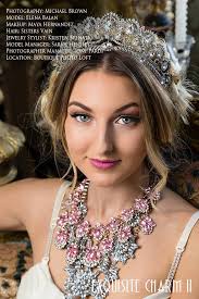 CHAOTIC ELEGANCE !!!!!💋 Fashion stylist and creative director  @mayoks_michael Outfit @thevibestation 💄@paul_makeover_ Hair styled by  @mercyony Set designer @designsbymildred Head piece designed by  mayoks_michael and brought to life by @yunik.works ...