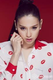 Phương trinh jolie sinh năm bao nhiêu. Diá»…n Vien Ca SÄ© PhÆ°Æ¡ng Trinh Ä'ong Phim Khong Pháº£i La Cuá»™c Dáº¡o ChÆ¡i Bao Dan Sinh