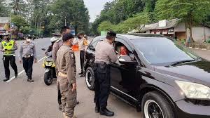 C / o pejabat pos melaka, jalan bukit baru, 75670 melaka 2. Https Jabar Tribunnews Com 2021 07 16 Baznas Dan Pemkab Ciamisserahkan 10000 Paketberas Untuk Pkl Dan Warga Terdampak Ppkm Darurat Https Cdn 2 Tstatic Net Jabar Foto Bank Images Paket Beras Dari Bupati Ciamis A Jpg Paket Beras Bupati