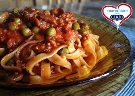 Check spelling or type a new query. Ricetta Tagliatelle All Uovo Con Ragu Di Funghi E Piselli Cirio