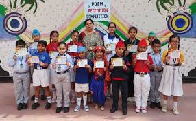 The first and foremost thing of consideration is how to select a poem for kids. Poem Recitation Competition