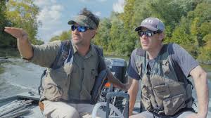 Cet article présente les épisodes de la première saison de la série télévisée américaine legacies. Carnivore Site Officiel De Netflix