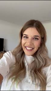 Are Maddy and Tess Sisters in Gymastics Academy