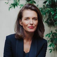 Après dix années de vie politique, Christelle Morançais, présidente  (Horizons) de la région Pays de la Loire, vient de vivre une tempête  médiatique qu'elle n'oubliera pas de sitôt. Le quotidien Libération