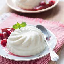 Joghurtmousse Mit Kompott Rezept Joghurtmousse Joghurt Rezepte Lebensmittel Essen