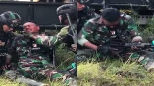 We would like to show you a description here but the site won't allow us. Viral Video Anggota Tni Pertahankan Senjata Walaupun Sudah Terluka Parah Diserang Kkb Papua Tribun Batam