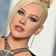 Christina Aguilera - Beauty Photos, Trends & News | Allure